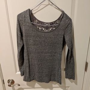 Grey long sleeve tee
